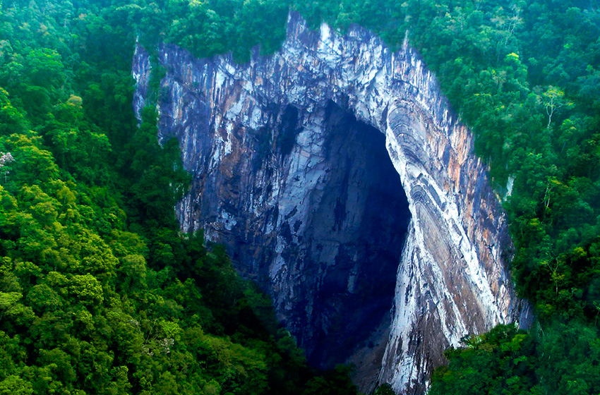 Trilha pela Mata Atl�ntica